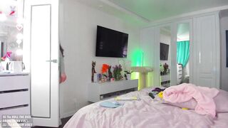 Sweety_rinushka_ naked cam chat 08 March 2023