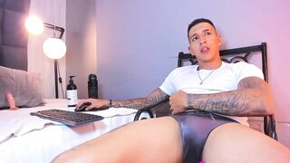 Zeus_xxxx chaturbat (03/09/2023)