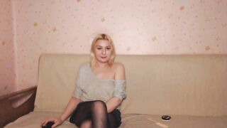 the_basic_instinctt posing on cam 12-Mar-23