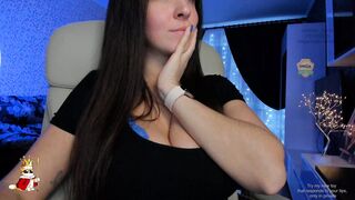 Victorias_world (03/19/2023) Webcam