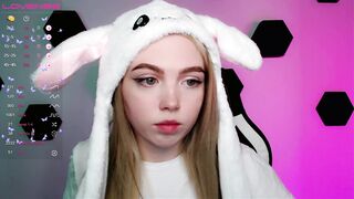 small_blondee naked cam 09 April 2023