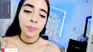 Screenshot from sophierooy's live webcam sex show video