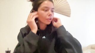 Yourfavoritegirl_ Show 13 April 2023