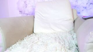 shycinderella 15-Apr-23 in web chat