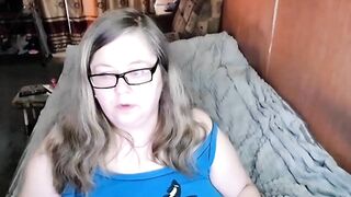 Screenshot from tviks's live webcam sex show video