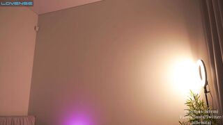 Screenshot from ms_seductive's live webcam sex show video