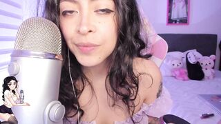 Bedroomeyess live cam video (05-12-2023)