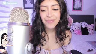 Bedroomeyess live cam video (05-12-2023)