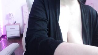 Screenshot from miss_daniels's live webcam sex show video