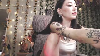 Screenshot from kellyasian's live webcam sex show video
