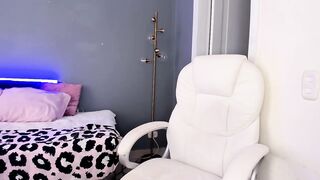 Mollyybloom (05/27/2023) Cam Chat