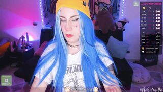 Screenshot from noantonella's live webcam sex show video