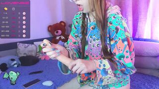 Holyweed420 12-Jun-23 Naked Cams