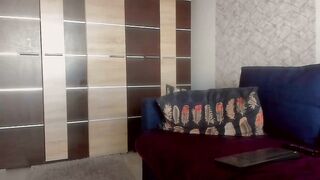 hotjennyfer4u naked chat - 19 June 2023