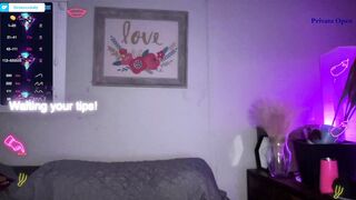 Screenshot from 3xxxdaily's live webcam sex show video