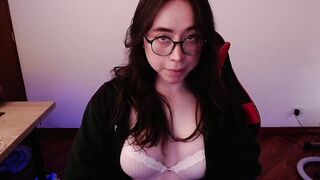 Emily_pearl_ 06/20/2023 cam show