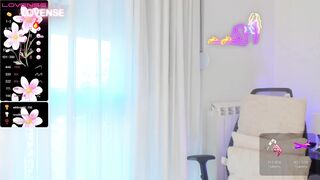 Screenshot from taichi75's live webcam sex show video