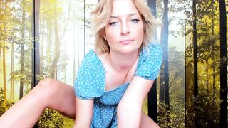 Screenshot from viciousqueen's live webcam sex show video