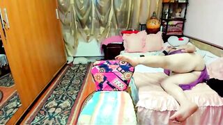 Ellyhot53 01-Sep-2023 Posing On Cam