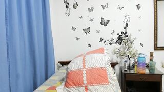 Small_doll sex chat (09/13/2023)