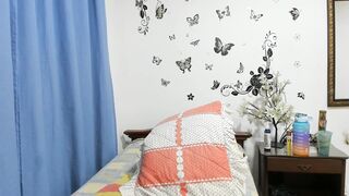 Small_doll sex chat (09/13/2023)