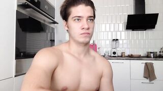 Realsupermichael Posing On Webcam 26-Sep-2023