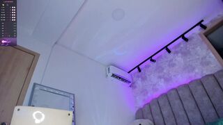 Emily_____ posing on cam 10/07/2023