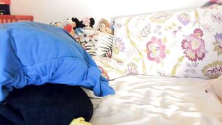 Screenshot from lovelywoman23's live webcam sex show video