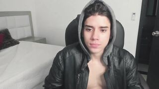 Mikextra_large porn cam video - (11/10/2020)