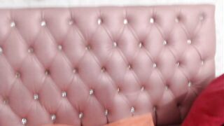 Skinny_milk (12/07/2020) Posing On Webcam