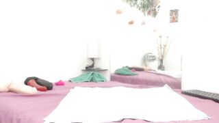 Haylexx_ posing on cam 07-31-2020