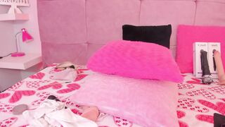 vaneza_liv video cam porn 24-Feb-21