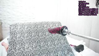 yully_ 07-Aug-20 on live cam