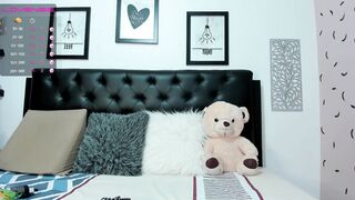 aleja__love video cam (04-15-2021)