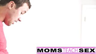 Step Mummy And Stepson Make Teenager Splatter In Scorching 3 Way