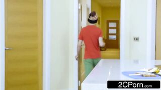 Skinny Sonny Jordi Vs Housewives Ava Koxxx & Leigh Darby In A Fuck Sesh