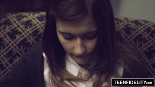 Teenfidelity - College Girl Sweetie Alaina Dawson Creampied On Teacher's Desk