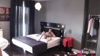 Latina Cleaning Nymph Slurps Tidy Jordi's Penis