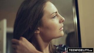 Teenfidelity - Creampie Surprise From Stepfather In Shyla Ryder's Pussy