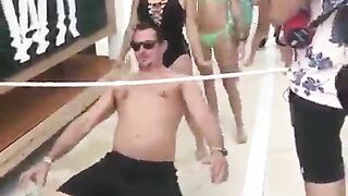 Oops! Embarrassing Pussy Display!