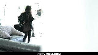 Perfect Stepmom Teases My Big Dick