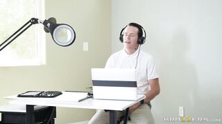 Stepma Keylani Lei Polishes Stepson's Willy